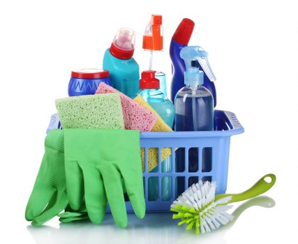 Empty apartment move-in cleaning in Holland Park with attention to detail